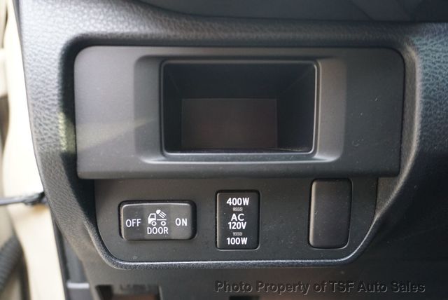 2016 Toyota Tacoma TRD Sport Double Cab 4WD LB V6 Automatic LONG BED - 23045685 - 32