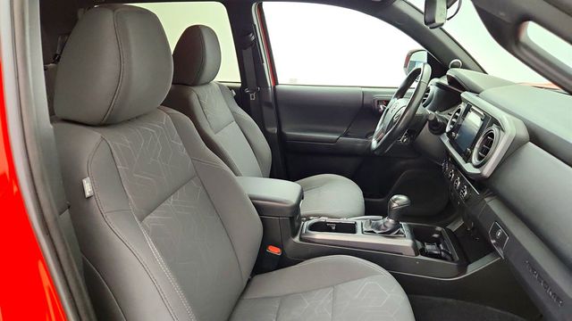2016 Toyota Tacoma TRD Sport Double Cab 4WD LB V6 Automatic w/ Tow Package - 23026771 - 22
