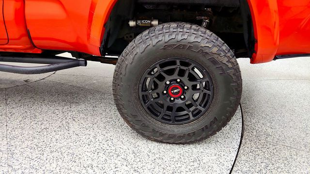 2016 Toyota Tacoma TRD Sport Double Cab 4WD LB V6 Automatic w/ Tow Package - 23026771 - 8