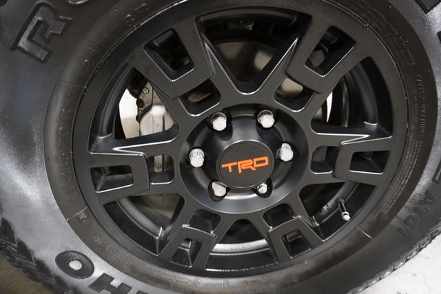 2016 Toyota Tacoma TRD Sport Double Cab 4WD V6 Automatic - 22947325 - 14