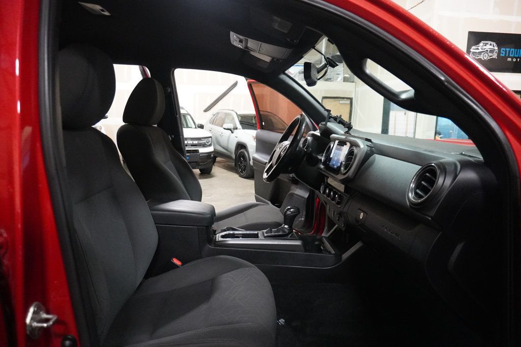 2016 Toyota Tacoma TRD Sport Double Cab 4x4 V6 photo 3