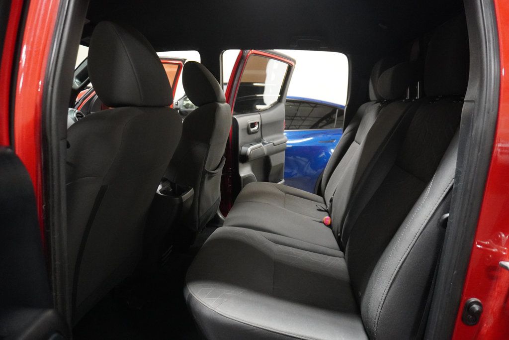 2016 Toyota Tacoma TRD Sport Double Cab 4x4 V6 photo 4