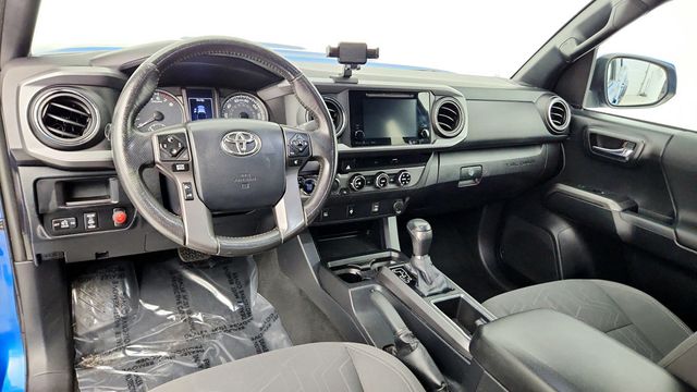 2016 Toyota Tacoma TRD Sport Double Cab 4WD V6 Automatic - 22949797 - 11