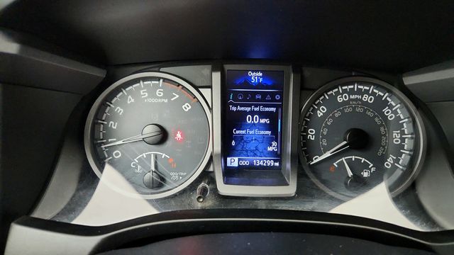 2016 Toyota Tacoma TRD Sport Double Cab 4WD V6 Automatic with Towing Package - 22949797 - 13