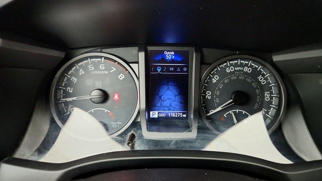 2016 Toyota Tacoma TRD Sport Double Cab 4WD V6 Automatic w/ Premium & Tech. Package - 22947429 - 12