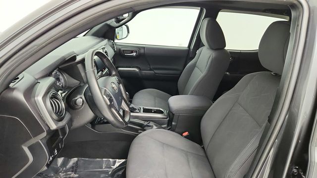 2016 Toyota Tacoma TRD Sport Double Cab 4WD V6 Automatic w/ Premium & Tech. Package - 22947429 - 18