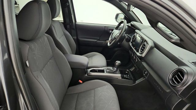 2016 Toyota Tacoma TRD Sport Double Cab 4WD V6 Automatic w/ Premium & Tech. Package - 22947429 - 22