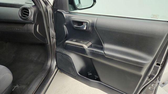 2016 Toyota Tacoma TRD Sport Double Cab 4WD V6 Automatic w/ Premium & Tech. Package - 22947429 - 24