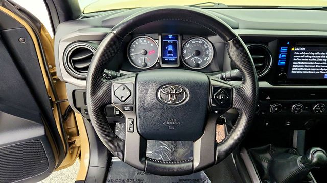 2016 Toyota Tacoma TRD Sport Double Cab 4WD V6 Manual - 23010083 - 12