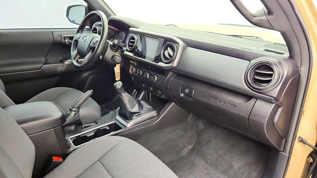 2016 Toyota Tacoma TRD Sport Double Cab 4WD V6 Manual - 23010083 - 24