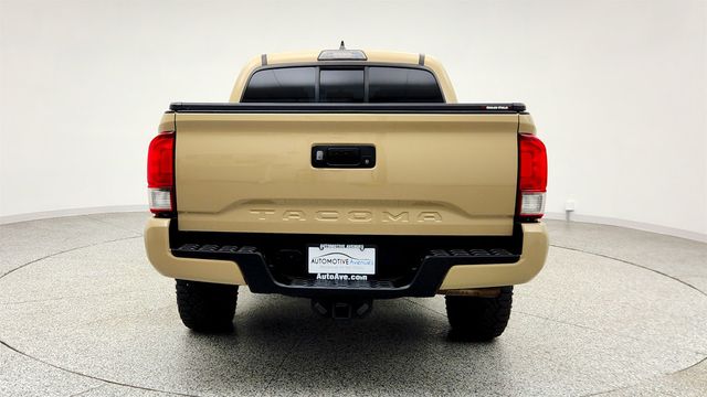 2016 Toyota Tacoma TRD Sport Double Cab 4WD V6 Manual - 23010083 - 5