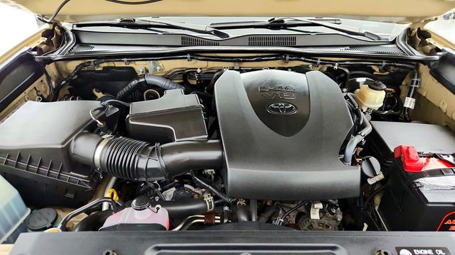 2016 Toyota Tacoma TRD Sport Double Cab 4WD V6 Manual w/ Towing Package - 23010083 - 26