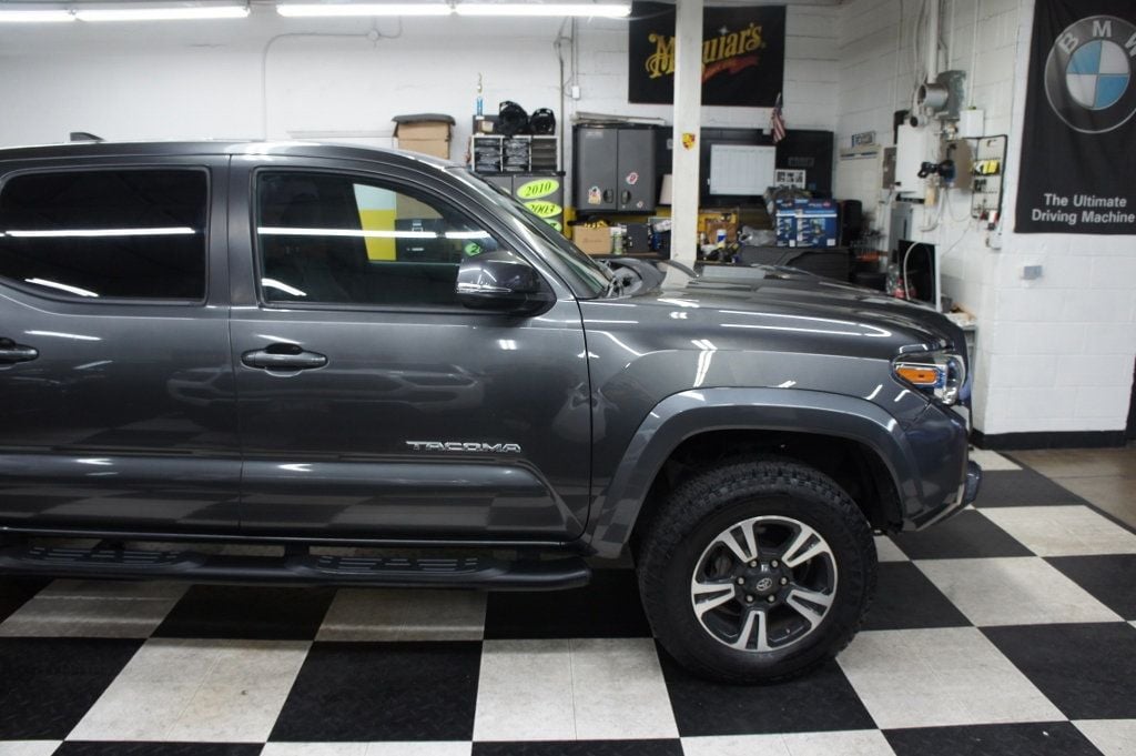 2016 Toyota Tacoma TRD Sport Double Cab V6 - 22663439 - 10