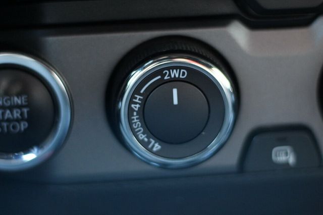 2016 Toyota Tacoma TRD SPORT DOUBLE CAB W/ NAVIGATION, PUSH/START - 22984982 - 28