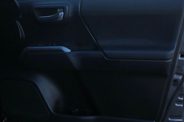 2016 Toyota Tacoma TRD SPORT DOUBLE CAB W/ NAVIGATION, PUSH/START - 22984982 - 5