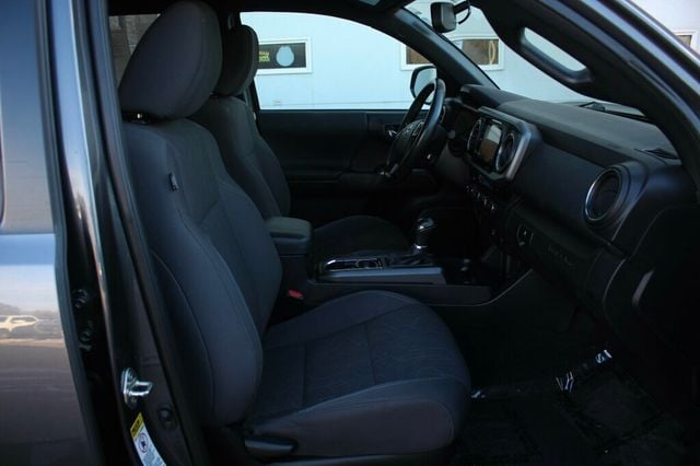 2016 Toyota Tacoma TRD SPORT DOUBLE CAB W/ NAVIGATION, PUSH/START - 22984982 - 6