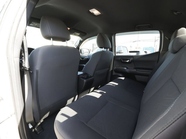 2016 Toyota Tacoma TRD Sport V6 - 23089713 - 32