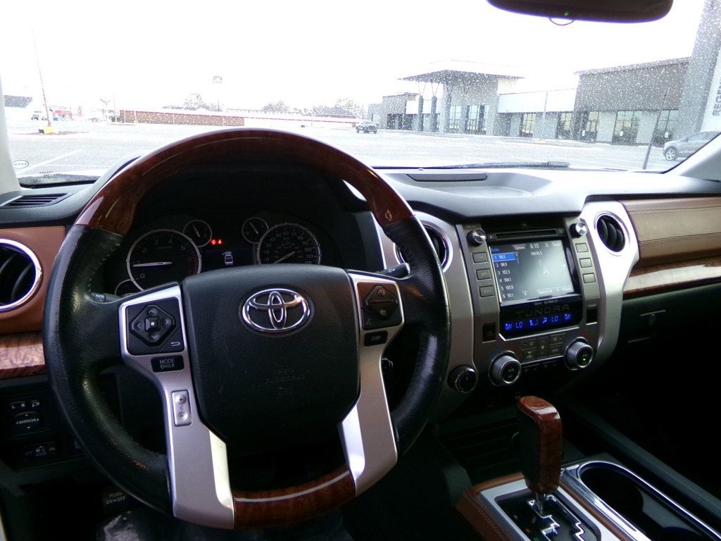 2016 Toyota Tundra 1794 Edition CrewMax 5.7L V8 FFV 4WD 6-Speed Automatic - 22982863 - 9