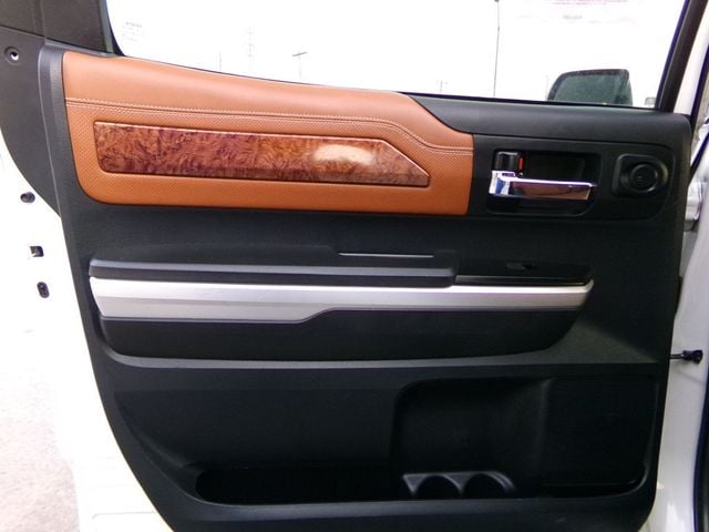 2016 Toyota Tundra 1794 Edition CrewMax 5.7L V8 FFV 4WD 6-Speed Automatic - 22982863 - 11