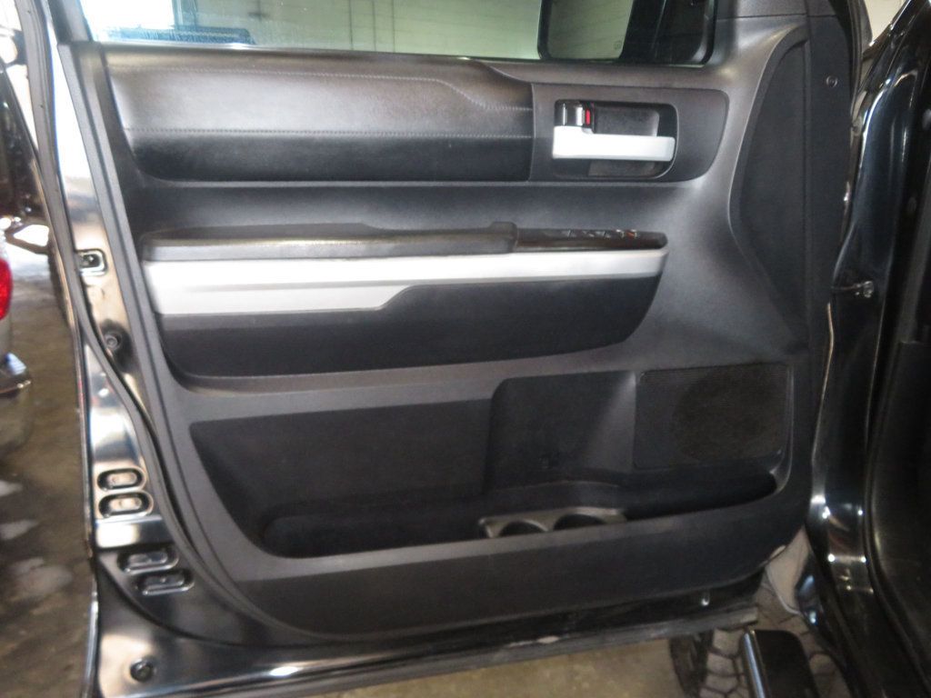 2016 Toyota Tundra LIMITED 2OWNER AZ TUNDRA EXTRA CLEAN CREWMAX 4X4  - 22963976 - 17