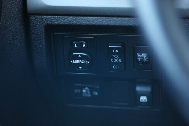 2016 Toyota Tundra ONE OWNER CREWMAX SR5 W/ PREMIUM AUDIO - 22936813 - 22