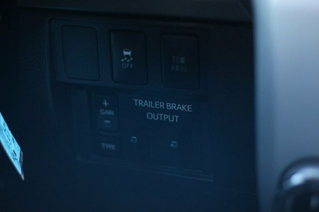 2016 Toyota Tundra ONE OWNER CREWMAX SR5 W/ PREMIUM AUDIO - 22936813 - 29