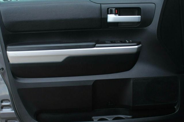 2016 Toyota Tundra SR5 CREWMAX - 23005861 - 18