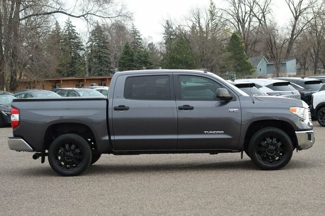 2016 Toyota Tundra SR5 CREWMAX - 23005861 - 1