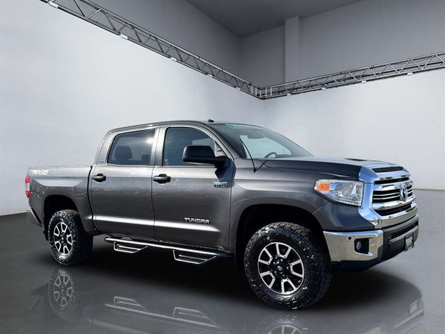 2016 Toyota Tundra SR5 CrewMax 5.7L V8 4WD 6-Speed Automatic - 22991975 - 9
