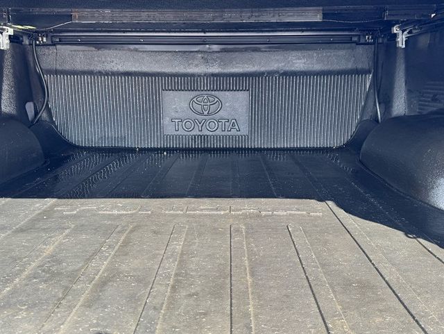 2016 Toyota Tundra SR5 CrewMax 5.7L V8 4WD 6-Speed Automatic - 22991975 - 7