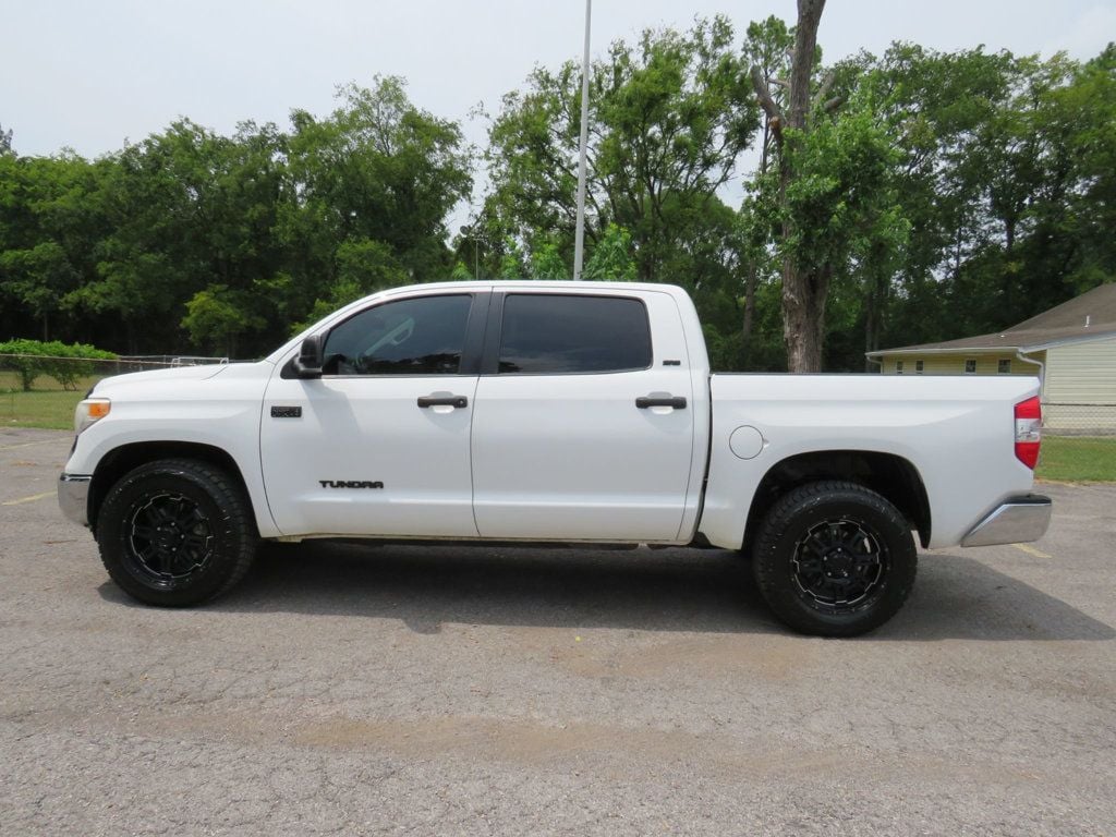 2016 Toyota Tundra SR5 CrewMax 5.7L V8 FFV 4WD 6-Speed Automatic - 22513032 - 0