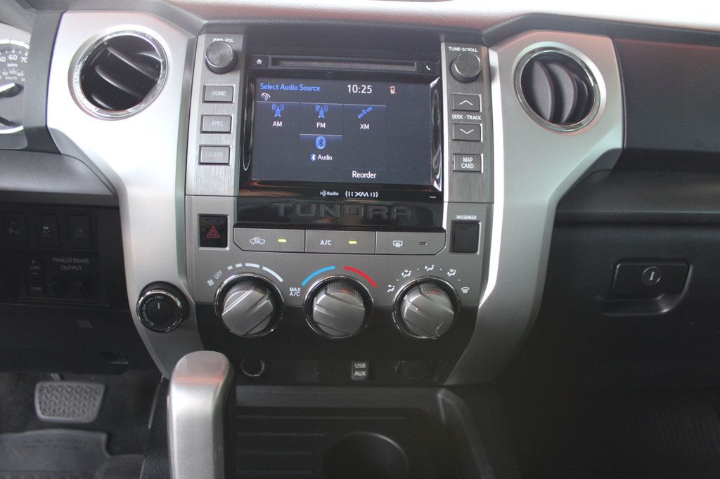 2016 Toyota Tundra SR5 CrewMax 5.7L V8 FFV 4WD 6-Speed Automatic - 23049745 - 11