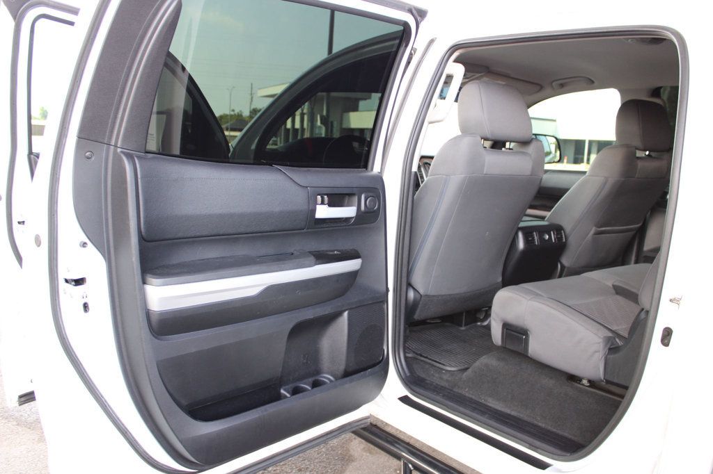 2016 Toyota Tundra SR5 CrewMax 5.7L V8 FFV 4WD 6-Speed Automatic - 23049745 - 12