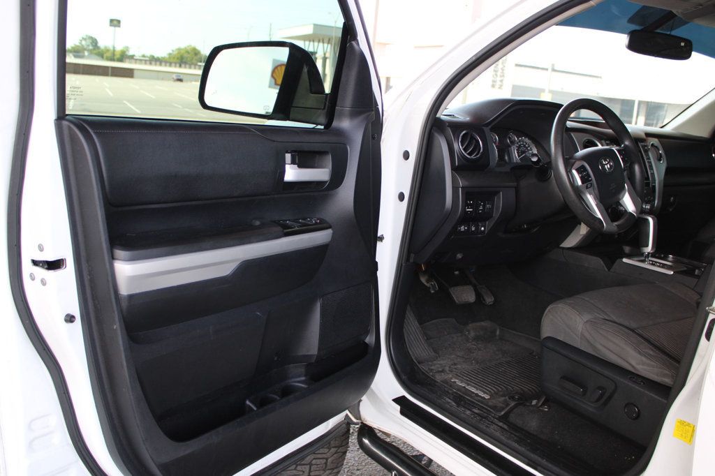 2016 Toyota Tundra SR5 CrewMax 5.7L V8 FFV 4WD 6-Speed Automatic - 23049745 - 8