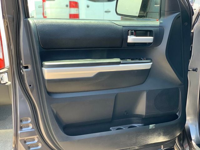 2016 Toyota Tundra SR5 CrewMax 5.7L V8 FFV 6-Speed Automatic - 23041120 - 22