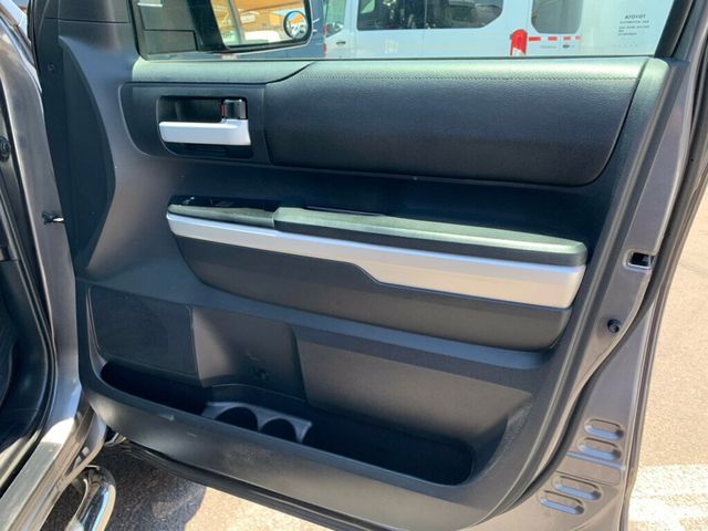 2016 Toyota Tundra SR5 CrewMax 5.7L V8 FFV 6-Speed Automatic - 23041120 - 32