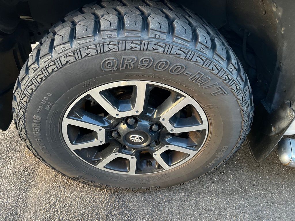 2016 Toyota Tundra SR5 CrewMax 5.7L V8 FFV 6-Speed Automatic - 22974099 - 9