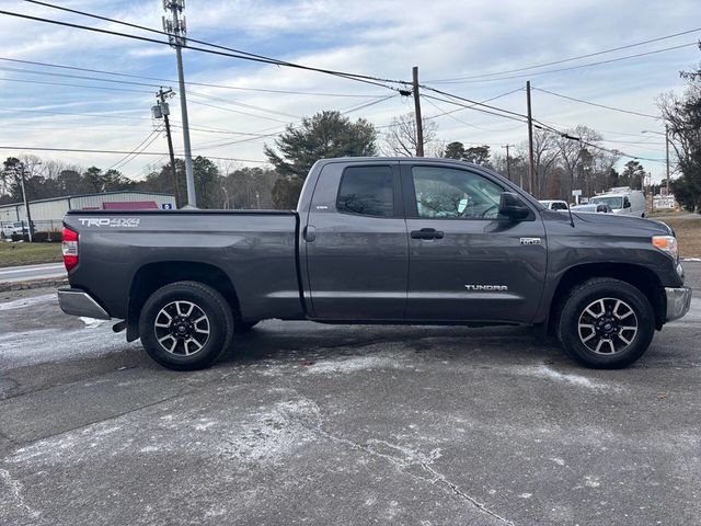 2016 Toyota Tundra SR5 Double Cab 5.7L V8 4WD 6-Speed Automatic - 22975792 - 11