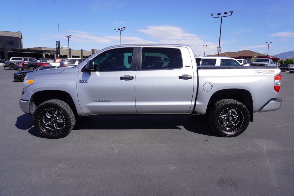 2016 Toyota Tundra SR5 TRD photo 2