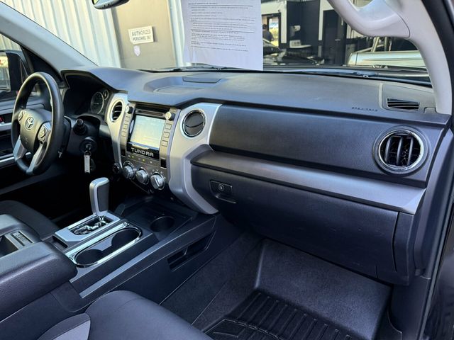 2016 Toyota Tundra TRD Off-Road/SR5 Upgrade Pkg/Rear Camera/Tow Pkg - 23085915 - 10