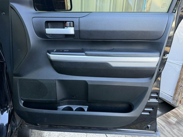 2016 Toyota Tundra TRD Off-Road/SR5 Upgrade Pkg/Rear Camera/Tow Pkg - 23085915 - 27