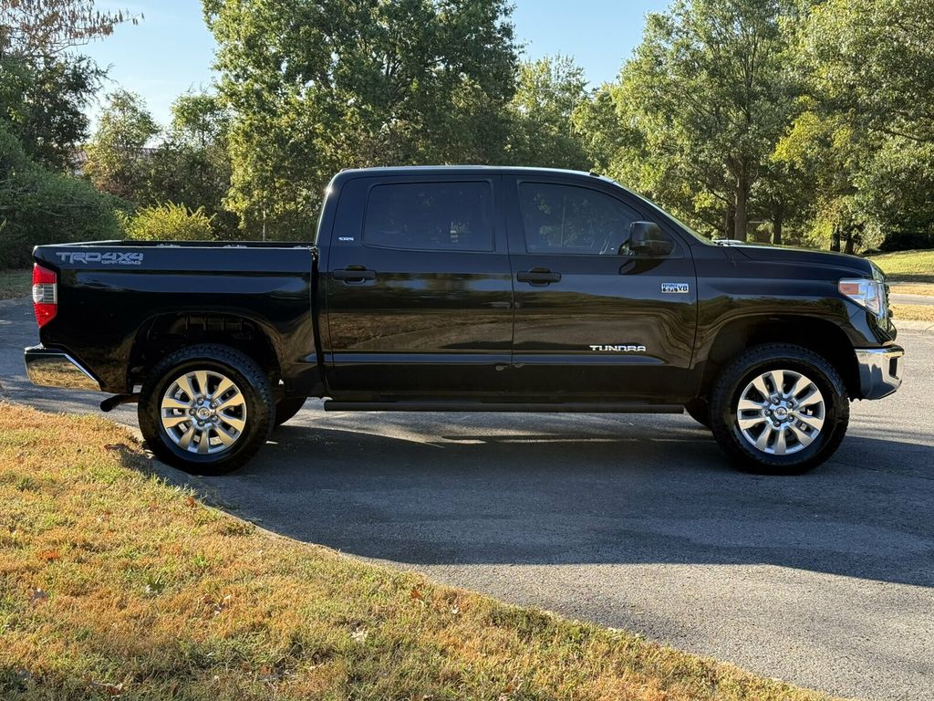 2016 Toyota Tundra TRD Off-Road/SR5 Upgrade Pkg/Rear Camera/Tow Pkg - 23085915 - 6