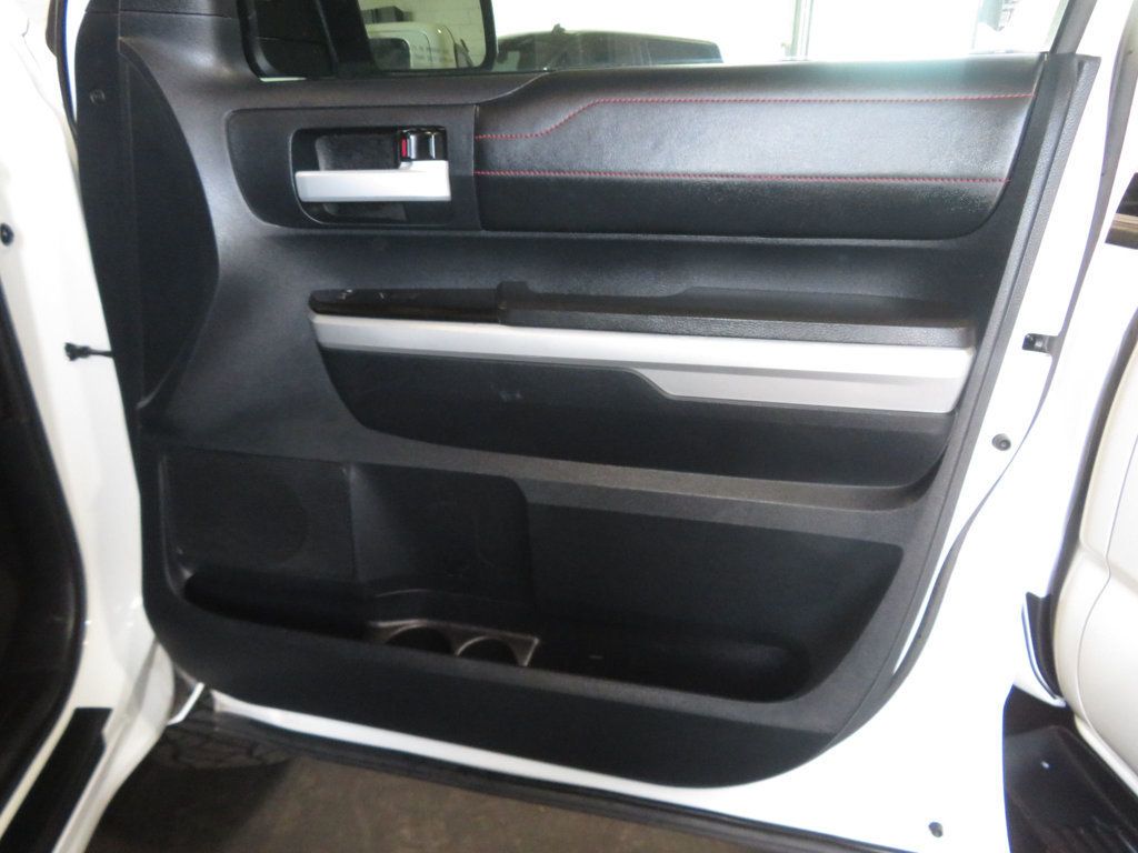 2016 Toyota Tundra TRD Pro CrewMax photo 28