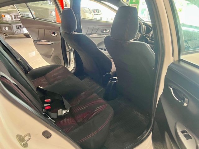 2016 Toyota Yaris Automatico - 22903407 - 11