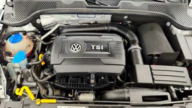 2016 Volkswagen Beetle Convertible 1.8T SEL PZEV 2dr Automatic - 23080330 - 27