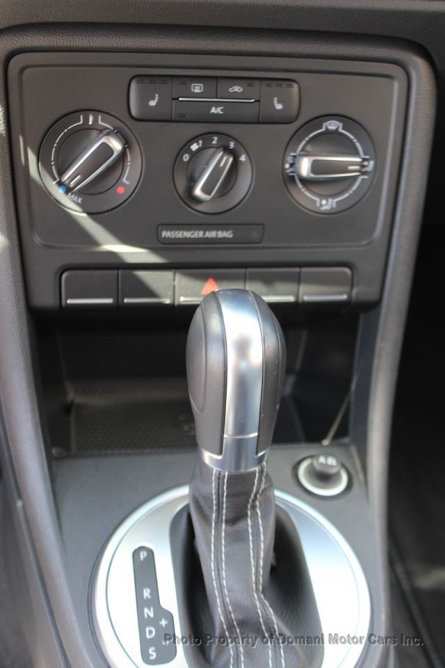 2016 Volkswagen Beetle Convertible CONVERTIBLE DENIM, ONLY 1000 BUILT  ,FLA SINCE NEW  - 20779495 - 53