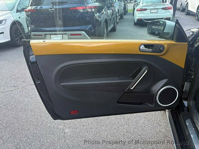 2016 Volkswagen Beetle Coupe 2dr Automatic 1.8T Dune PZEV - 23025821 - 12