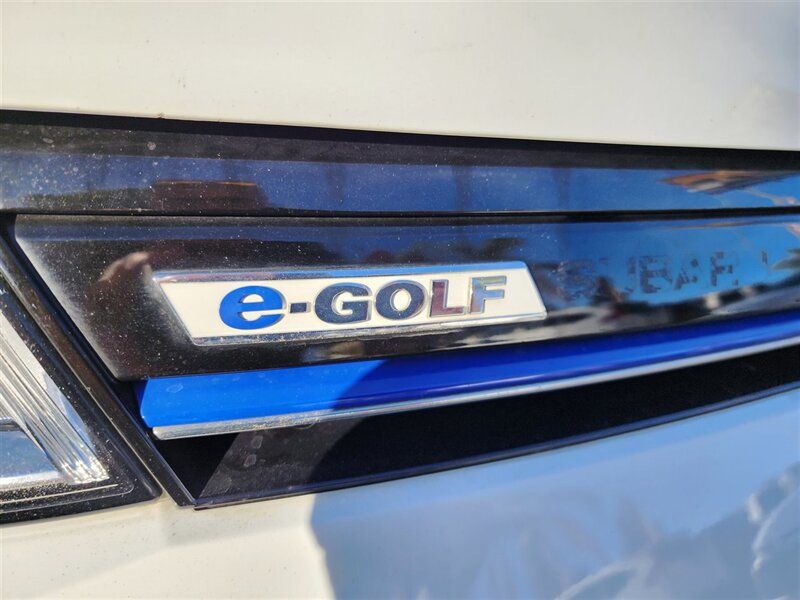 2016 Volkswagen e-Golf SE 4dr Hatchback - 22244939 - 13