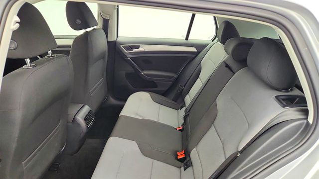 2016 Volkswagen e-Golf SE 4dr Hatchback - 23046023 - 19