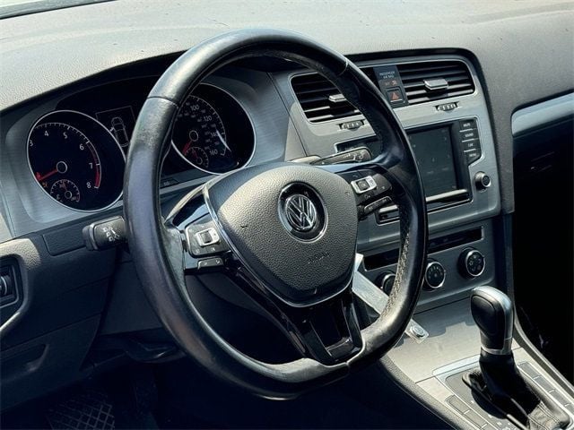 2016 Volkswagen Golf TSI S 4-Door - 22364044 - 16